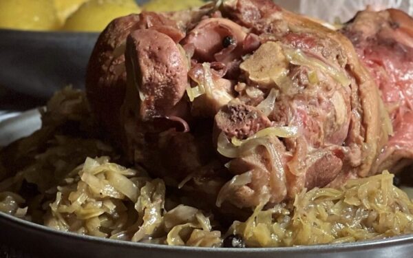 Eisbein(アイスバイン) : ベルリン名物豚すね肉の煮込み