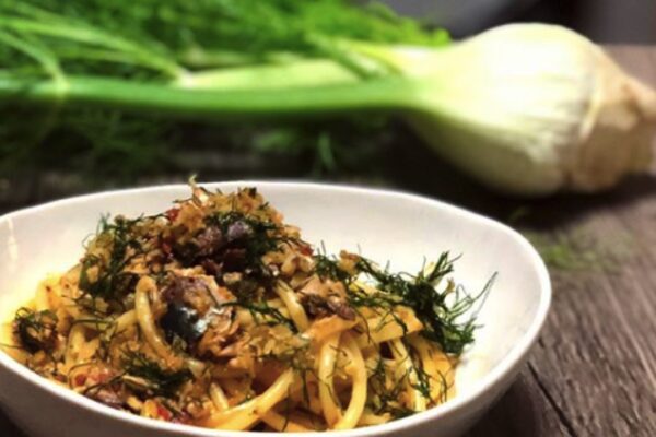 フィノッキオと鰯のシチリア伝統パスタ”Pasta con le sarde”本格レシピ