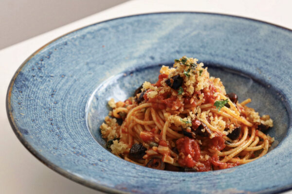 娼婦風パスタ：Spaghetti alla puttanesca【本格イタリア郷土料理レシピ】