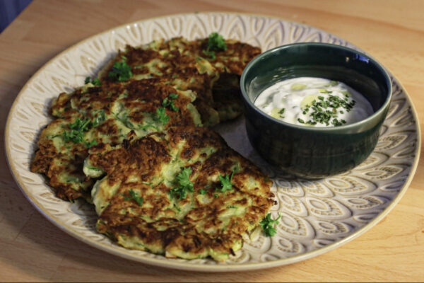  Zucchinipuffer :ズッキーニのパンケーキ【本格ドイツ家庭料理】