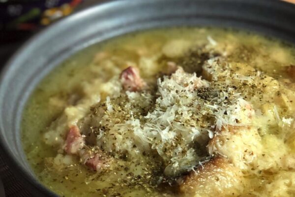 【ドイツ料理】Käse suppe(ケーゼズッペ):ドイツ風チーズスープ【本格レシピ】