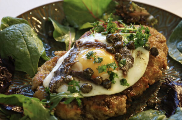 【本格レシピ】Schnitzel à la Holstein：ホルシュタイン風シュニッツェル【ドイツ・オーストリア伝統料理】