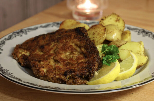 【本格レシピ】Münchner schnitzel：ミュンヘン風シュニッツェル【ドイツ・オーストリア伝統料理】
